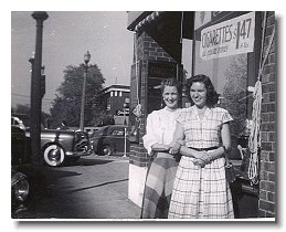 19510000 In St Louis with Kay's Sister
